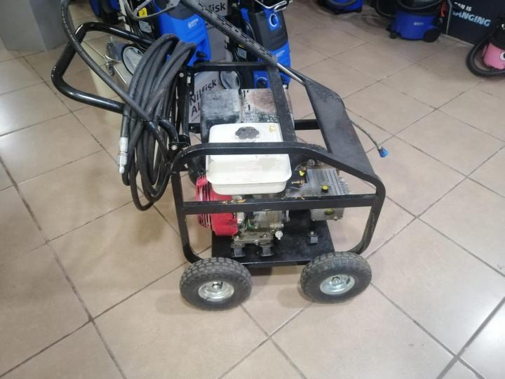 Vente de matériel de nettoyage Pays Basque